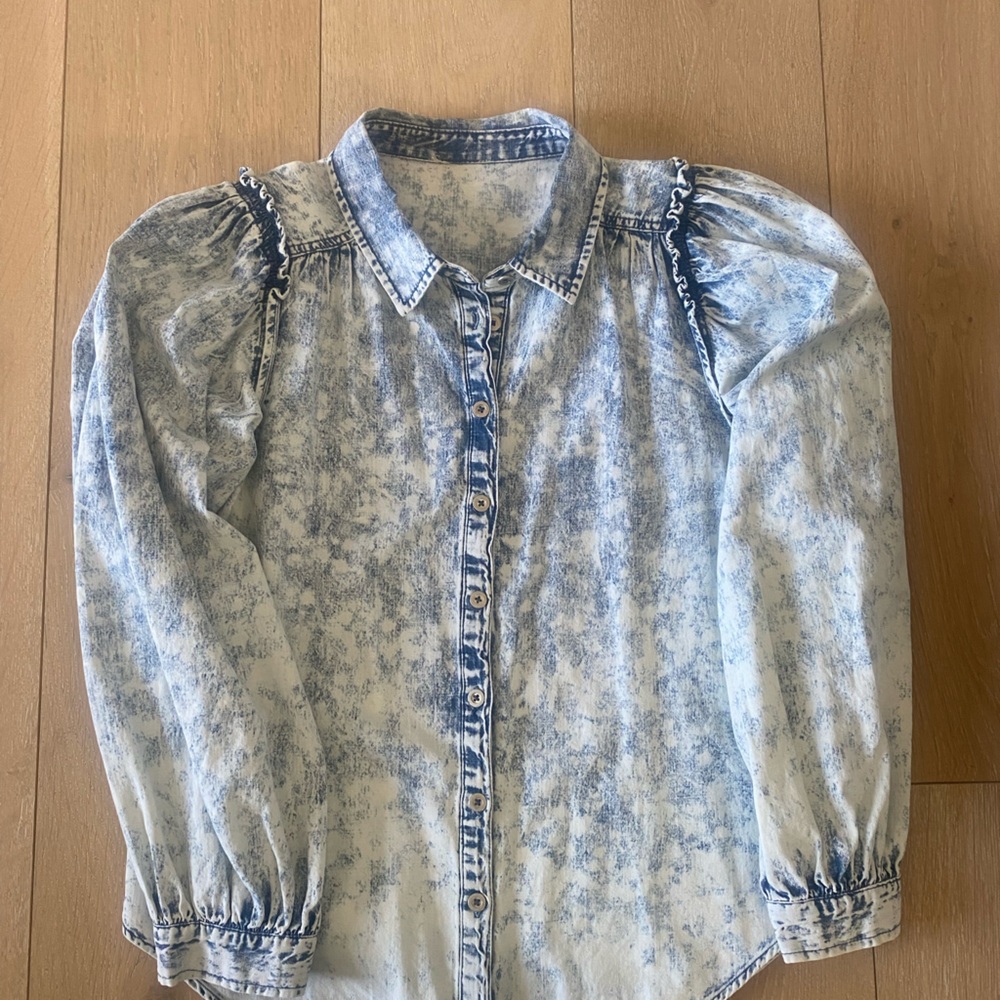Lightweight denim acid wash top